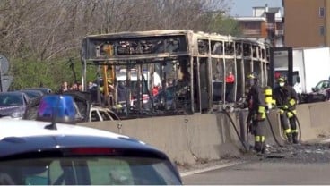 Ini Kondisi Bus Penuh Anak Sekolah yang Dibakar Sopirnya. Beruntung Tak Ada Korban