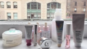 Glossier, Dari Blog Kecantikan Jadi Unicorn