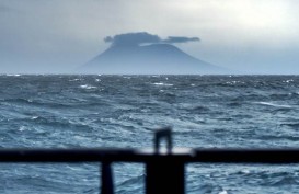 Status Gunung Anak Krakatau Turun Menjadi Waspada