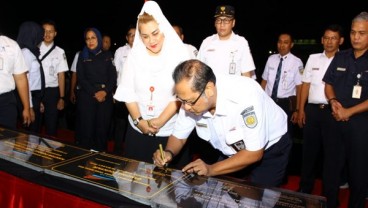 Percantik Kota Lama, PT KAI Gandeng Pemkot Resmikan Monumen Lokomotif