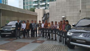 Dukung Pendidikan Vokasi, Mitsubishi Motors Donasikan 9 Unit Mobil