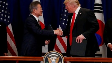 Bahas Denuklirisasi Korut, Donald Trump dan Moon Jae-in akan Bertemu April