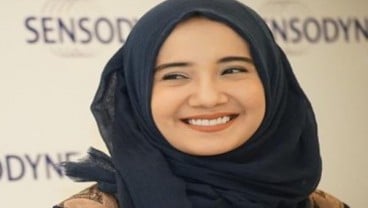 Zaskia Sungkar Ramaikan Aceh Islamic Fashion Festival 2019