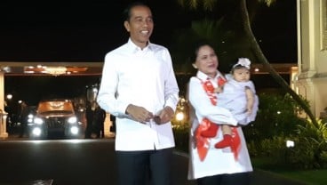 Jokowi Berangkat Debat Naik Alphard