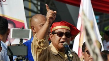 Prabowo ke Purwokerto dan Tegal, Sandiaga Sapa Warga Makassar