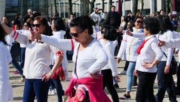 Paijo dan Paimin Gelar Flashmob Pilih Jokowi-Amin di Belanda 