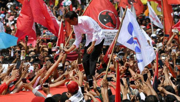 Kampanye di Banyumas, Jokowi Targetkan Suara Minimal 80 Persen