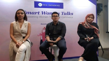 Perempuan Indonesia Rata-Rata Habiskan Waktu 1—2 Jam Sehari untuk Belanja Lewat E-Commerce