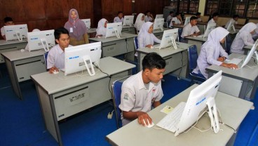 Ujian Nasional Berbasis Komputer, Guru Laki-Laki Diwajibkan Ronda Malam