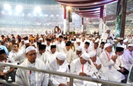 Kampanye Akbar Prabowo - Sandi : Dari Salat Subuh Berjamaah hingga Kumandang Indonesia Raya