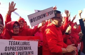 PDIP 'Memerahkan' Bandar Lampung, Promosikan Program Jokowi Lewat Senam Bersama