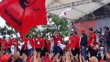 Sekjen PDIP: Bertemu Rakyat, Capek Jokowi Terobati