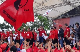Sekjen PDIP: Bertemu Rakyat, Capek Jokowi Terobati