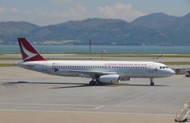 Tabrak Kawanan Burung, Pesawat Cathay Dragon Mendarat Darurat 