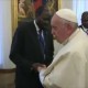Cium Kaki Para Pemimpin Sudan Selatan, Paus Fransiskus Desak Sudan Selatan Jaga Perdamaian