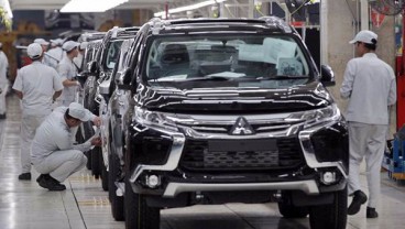 KABAR PASAR 12 APRIL: Geliat Manufaktur Berlanjut, Pembangunan Ekonomi Hadapi Dilema