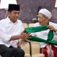 Mbah Moen Serahkan Serban, Habin Luthfi Serahkan Tasbih ke Jokowi