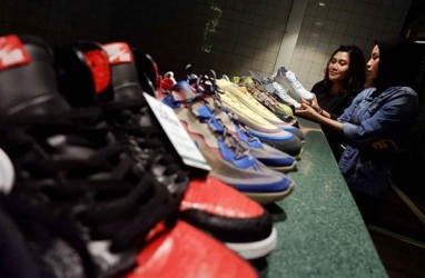 Komunitas Sneaker Bermain di Konten