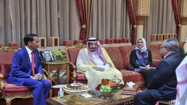 Jokowi Temui Putra Mahkota Saudi di Riyadh