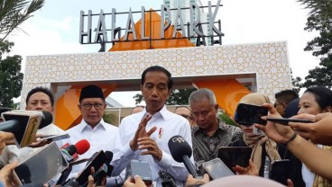 Pulang Umrah, Jokowi Resmikan Proyek Halal Park di GBK