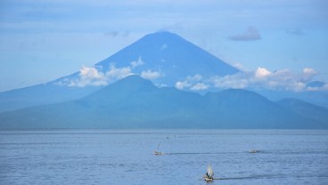 Gunung Agung Kembali Erupsi, Kolom Abu 3.000 Meter