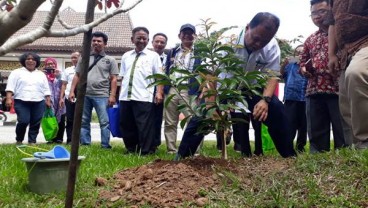 Peringatan Hari Bumi, Ini yang Disoroti oleh Anak Penggagasnya