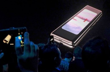 Ponsel Lipat Galaxy Fold Dilaporkan Bermasalah, Samsung Tunda Rencana Peluncuran