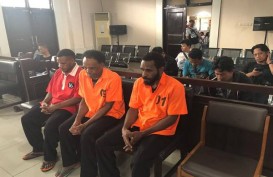 Polisi Tangkap Tiga Anggota KKB Beserta Senjata
