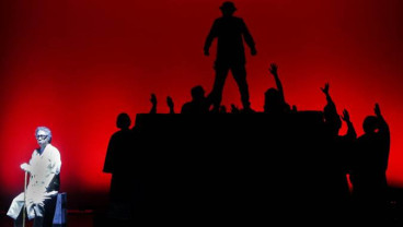 Teater Gandrik Pentaskan Lakon Para Pensiunan 2049