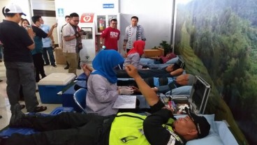 Pelindo IV dan Serikat Pekerja Gelar Aksi Sosial di Hari Buruh