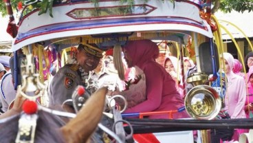 Jadi Gubernur Akpol, Upacara Perpisahan Irjen Pol Achmat Juri Diwarnai Isak Tangis