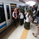 Melihat dari Dekat Antusiasme Warga Palembang Memakai LRT