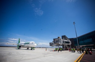 Puji Habis Bandara Yogya, Wapres JK : Runway-nya Bagus!