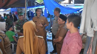 Sidak di Pasar Sabbang, Wabup Thahar Harap Ketersediaan Sembako Tetap Aman