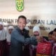 Alfamart Banjarmasin Bagikan Perlengkapan Sekolah Hasil Donasi Konsumen