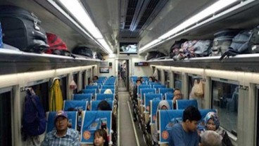 Berminat Ngabuburit Naik Kereta Api? Tiketnya Cuma Rp1.000