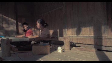 The Woven Path : Perempuan Tana Humba, Film Tentang Perempuan, Tradisi, dan Budaya Sumba