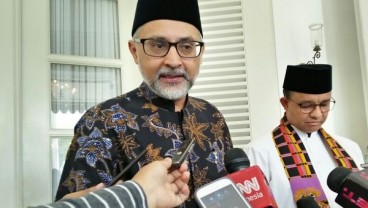 Peringati 70 Tahun Hubungan Indonesia-Inggris, Anies dan Dubes Moazzam  Malik Tanam Pohon