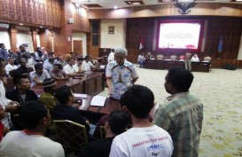 Korban Penggusuran Tambakrejo Semarang Sepakat Tempati Kalimati