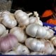 Stok Lama Menumpuk, Harga Bawang Putih Masih Mahal