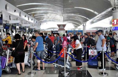 Pemerintah Ketok Tarif Batas Atas Tiket Pesawat Turun Hingga 16%