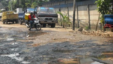 Jelang Mudik, Banyak Jalan di Cianjur Berlubang