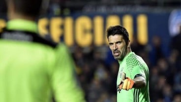 PSG Tawari Gianluigi Buffon Kontrak Baru