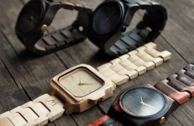 Jam Tangan Kayu Unik Karya Anak Bangsa
