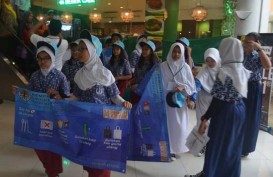 KLHK Kampanye Puasa Bersih Sampah Plastik di Rest Area Cibubur