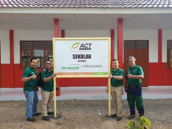 Jayaboard Restorasi Gedung Sekolah di Lombok