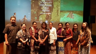 Film Dokumenter The Woven Path Gambarkan Nasib Perempuan Sumba di Balik Belis