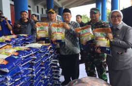 Pemkot Bandung Sebar 8.000 Paket Bahan Pokok Murah