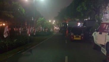 Jelang Rekapitulasi Final Pemilu, Polisi Tutup Jalan Sekitar Gedung KPU RI