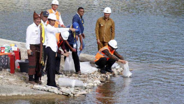 Resmikan Bendungan Rotiklot, Jokowi : Jurusnya Harus Dimulai dari Air